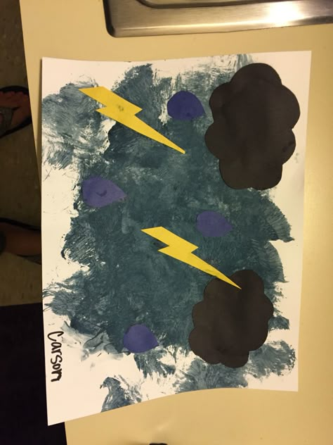 Thunderstorm Preschool Activities, Weather Theme Crafts Preschool, In The Sky Preschool Activities, Clouds Craft Preschool Art Projects, Weather Art For Preschoolers, Thunderstorm Craft Preschool, Weather Theme Kindergarten, Stormy Weather Craft, Weather Art And Craft Preschool