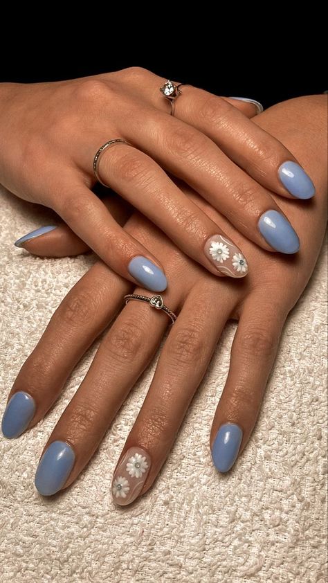 Light blue nails 🦋 Lightbluenails Design, Dusty Blue Nail Art, Cornflower Blue Nails Design, Dusty Blue Nail Designs, Dusty Blue Nail Ideas, Light Blue Nails With Flowers, Light Blue Flower Nails, Light Blue Gel Nails, Blue Bridal Nails