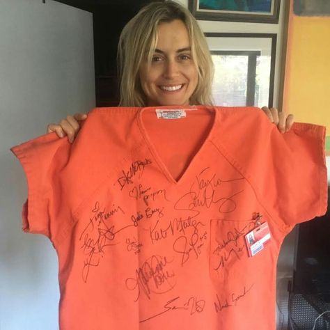 Taylor Shilling, Taylor Schilling Laura Prepon, Oitnb Cast, Piper Chapman, Alex And Piper, Alex Vause, Danielle Brooks, Kate Mulgrew, Taylor Schilling