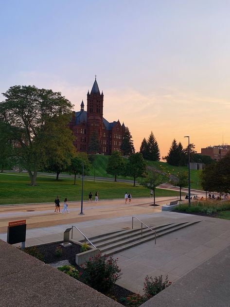 College Necessities, Life After High School, College Vision Board, Syracuse New York, College List, Syracuse University, College Aesthetic, Dc Travel, Dream College