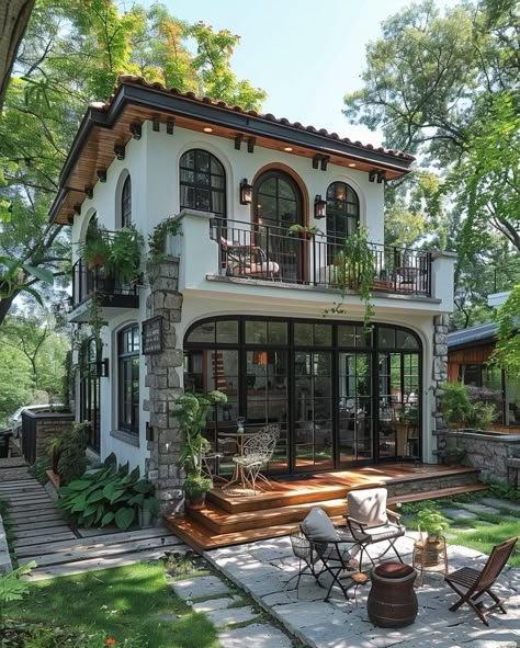 La Style Home, Cozy House Aesthetic Exterior, Window House Design, London House Aesthetic, Spanish Style Homes Plans, House Aesthetic Exterior, Casita House, Spanish Style Living Room, Mexico Houses