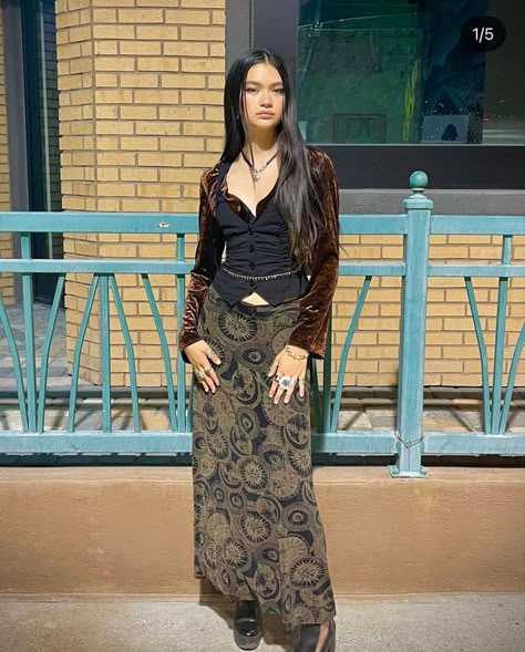 Whimsygoth Summer Outfits, Grunge Whimsigoth Outfits, Whimsigothic Aesthetic Clothes, Bohemian Goth Outfits, Earthy Goth Outfits, Whimsygoth Clothes, Earthy Fall Outfits, Goth Hippie Outfits, Whimsigoth Summer