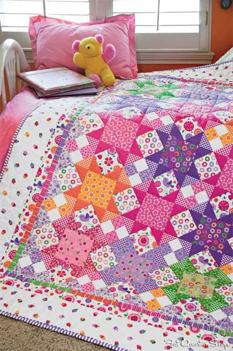 Bed Quilt Patterns, Mccalls Quilting, Bed Quilts, Colorful Quilt, Quilt Modernen, Childrens Quilts, Pretty Quilt, Quilt Baby, Patchwork Quilting