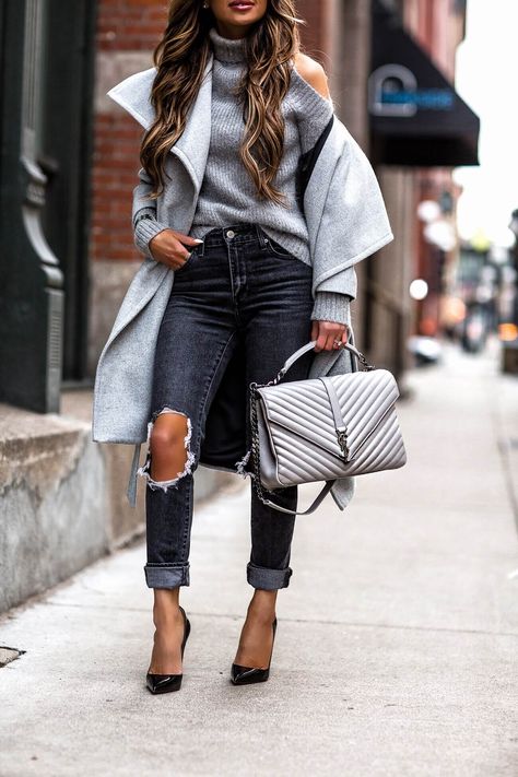 fashion blogger mia mia mine wearing a ysl college bag and louboutin heels Ysl College Bag, Cold Shoulder Outfit, Ysl College, Mia Mia Mine, Maria Vizuete, Best Black Friday Sales, Mia Mia, Fall Chic, Fall Handbags