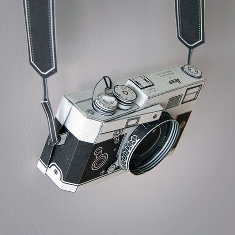 Printable 'Lie-ca M3' camera by Matthew Nicholson Cardboard Camera, Paper Camera, 3d Camera, Diy Camera, Pinhole Camera, Camera Photos, Leica Camera, Paper Toy, 3d Paper