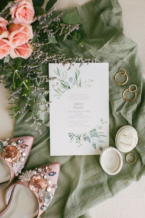 Green Wedding Photos, Wedding Accessories Photography, Wedding Day Accessories, Wedding Shoes Photography, Wedding Day Tips, Getting Ready Photos, Bride Guide, Engagement Session Outfits, Charleston Wedding Photographer