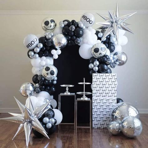 Halloween Decorations Balloons, Black And Silver Balloons, White Halloween Decorations, Halloween Balloon Arch, Spooky Balloons, Halloween Balloons Decorations, Star Skull, Bat Sticker, Thanksgiving Party Ideas