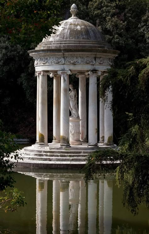 Mediterranean Backyard, Greek Buildings, Architecture Antique, 2nd Wedding, Classical Architecture, Ancient Architecture, 판타지 아트, Beautiful Architecture, Ancient Greece