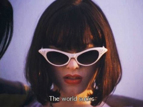 The world sucks. The Doom Generation Funny Girl Aesthetic, 90s Posters, X Aesthetic, Mad Woman, Badass Girl, Funny Baby Pictures, Rose Mcgowan, Aesthetic Old, Spooky Cute