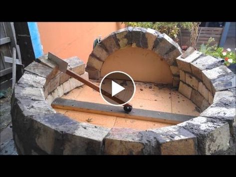 Woodfired Pizza Oven, Pizza Oven Fireplace, Brick Pizza Oven Outdoor, Pizza Oven Plans, Pizza Oven Outdoor Diy, Build A Pizza Oven, Stone Pizza Oven, Brick Oven Outdoor, Pizza Oven Outdoor Kitchen