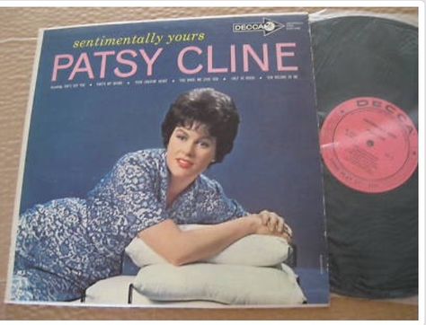 "Sentimentally Yours" Decca Pink Promo LP will now be in my personal collection..Album was released August 7th (1962). Skeeter Davis, Patsy Cline, Hank Williams, Best Albums, I Love Music, Country Singers, All Music, You Youtube, You Make Me