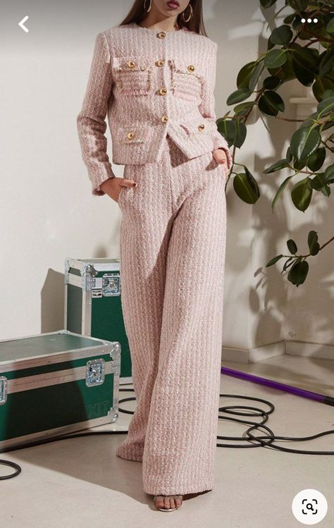 Pleated Maxi Skirt Outfit, Tartan Skirt Outfit, Tweed Suit Women, Long Sleeve Dress Outfit, Neon Pink Sweater, Black Pencil Skirts, Tweed Outfit, Tweed Set, Tweed Pants