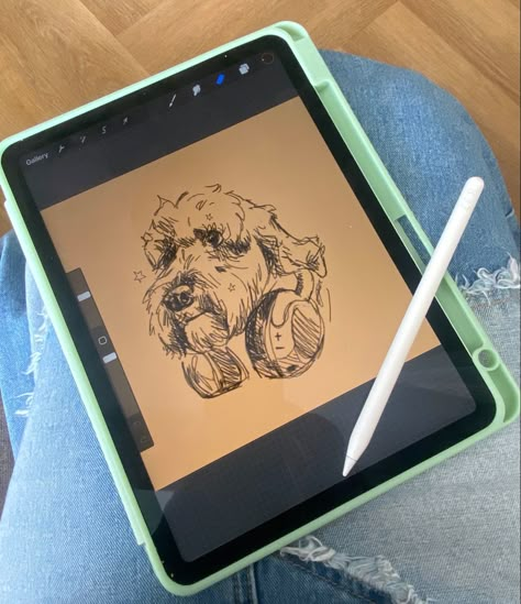 Aesthetic ipad drawing 😍 Digital Drawing Tablet Aesthetic, Ipad Photos Aesthetic, Art Tablet Aesthetic, Ipad Pro 13 Inch Aesthetic, Ipad Drawing Setup, Sketch Ipad Drawings, Ipad For Drawing, Ipad Procreate Aesthetic, I Pad Pro Aesthetic