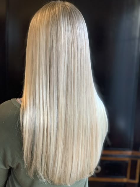 Mid Length Blonde Hair, Sammamish Washington, Healthy Blonde Hair, Perfect Blonde Hair, Bright Blonde Hair, Summer Blonde Hair, Blonde Aesthetic, Summer Blonde, Dyed Blonde Hair