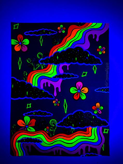 Trippy Blacklight Paintings, Neon Color Painting Ideas, Neon Colors Painting, Neon Trippy Painting, Neon Chalkboard Art, Neon Wall Art Paint, Neon Paint Party Ideas, Neon Paintings Acrylic, Uv Painting Ideas