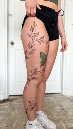 Flower Vine Tattoos For Women On Leg, Vines Down Leg Tattoo, Full Side Body Tattoo, Wrap Around Vine Leg Tattoo, Thigh Tattoos Wrap Around, Flower Wrap Leg Tattoo, Leg Tattoos Leaves, Vine Tattoo Around Leg, Leaves Tattoo On Leg