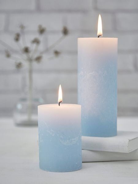 Silver Home Accessories, Expensive Candles, Smelling Candles, Spa Candle, Alice Blue, Baby Blue Aesthetic, Light Blue Aesthetic, Home Decor Colors, Blue Aesthetic Pastel