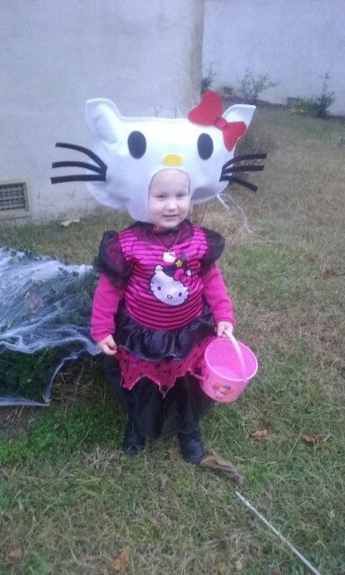 Hello kitty halloween Hello Kitty Halloween Costume Ideas, Hello Kitty Costumes For Halloween, Scary Hello Kitty Costume, Hello Kitty Halloween Costume Diy, Hello Kitty Costume Ideas, Halloween Costumes Hello Kitty, Halloween Costume Hello Kitty, Kitty Halloween Costume, Hello Kitty Halloween Costume