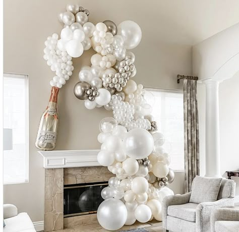 Appetizer Bridal Shower Ideas, Bling Bridal Shower Ideas, Pearls And Prosecco Balloon Arch, Neutral Bridal Shower Theme, Wedding Shower Balloons, Wedding Shower Decor Ideas, Bridal Shower Arch Ideas, Classy Bridal Shower Decor, Pearls Prosecco Bridal Shower Theme