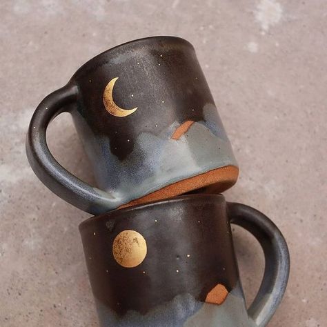 Ceramics Digest on Instagram: "22k Gold Lustre Moon and Stars Mugs by @svenceramics Leave your thoughts in the comments!! Save so you don't forget these lovelies 😉 · Follow @ceramicsdigest for more cool pics 🧡👈 👉If you like it pls support with ❤ 👉Tag friends who will love this · #ceramicslovers #ceramics #ceramicart #vases #vase #ceramicvase #contemporaryceramics #londonceramics #porcelain #porcelainvase #flowervase #modernceramics #potteryvase #ihavethisthingwithceramics #ihavethisthingwit Cool Pics, Tag Friends, Moon And Stars, Contemporary Ceramics, Modern Ceramics, Porcelain Vase, Pottery Vase, Clay Beads, 22k Gold