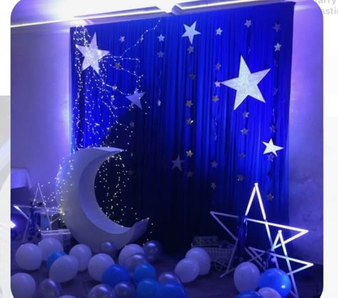 Starry Night Party Theme Ideas, Star Themed Bday Party, Starry Night Birthday Party Theme, Fairy Theme Background, Starry Night Theme Centerpieces, Night In The Stars Prom, Moon Theme Decoration, Galaxy Themed Decorations, Star Night Party Theme