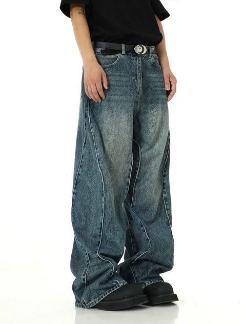 Model is 5ft 9''(176cm) tall, 145 lbs(66kg) weight and wearing a size L168cm 59kg wearing a size M - Reconstructed style- Baggy straight fit- DENIM Buggy Jeans Men, Baggy Washed Jeans, Custom Baggy Jeans, Baggy Clothes Aesthetic Men, 2pac Style, Denim Moodboard, Baggy Clothes Aesthetic, Baggy Pants Men, Baggy Jeans Men