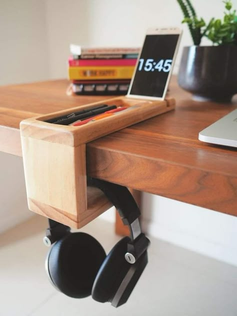 Wooden Desk Organizer, Wooden Organizer, Home Office Setup, Wooden Desk, Wood Desk, Desk Design, Desk Setup, Home Office Design, Wood Work