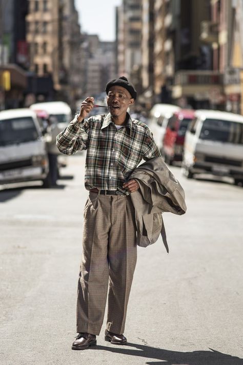 Africa Photography People, Africa Street Style, South African Street Style, 70s Aesthetic Men, People On Street, Street Culture Fashion, African Street Style, Mens Street Style Urban, Street Recipes