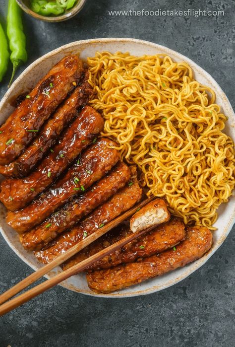 Japanese Food Noodles, Best Snacks Recipes, Delicious Spicy Food, Me As Food, Tasty Spicy Food, Me As A Food, Food With Recipes, Food Cravings Dinner, Spicy Tempeh