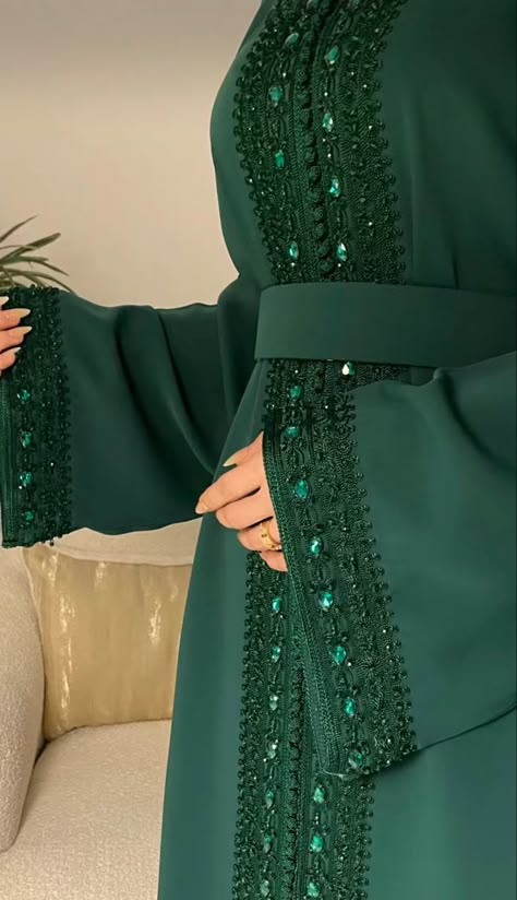 Turkish Kaftan, Moroccan Abaya, Muslim Long Dress, Morrocan Fashion, Moroccan Kaftan Dress, Caftan Moroccan, Moroccan Dresses, Moroccan Clothing, Velvet Dress Designs