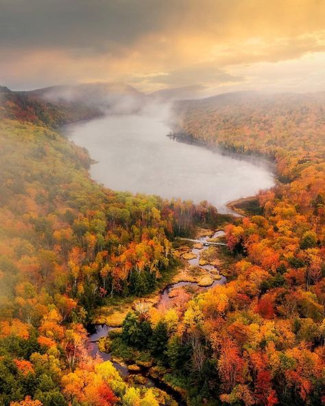 35 BEST Places to Visit for Michigan Fall Colors in 2023 Michigan Fall Aesthetic, Halloween Honeymoon, Michigan Fall Road Trip, Michigan In The Fall, Lake Michigan Fall, Lake Michigan Aesthetic, Places To Visit In Michigan, Fall In Michigan Upper Peninsula, Hiking Fall