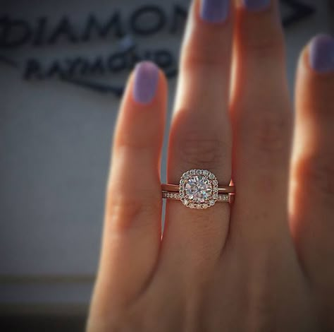 Best Way to Finance an Engagement Ring Engagement Rings Rose Gold, Engagement Rings Rose, Couple Ring Design, Tacori Engagement Rings, Favorite Engagement Rings, Rose Gold Engagement Rings, Rings Couple, Engagement Rings Couple, Round Engagement