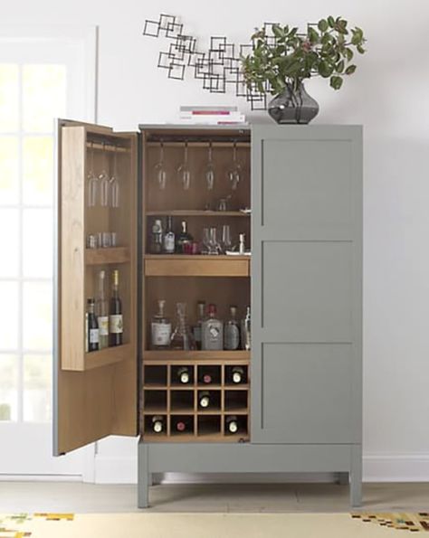 Crate Bar, Armoire Bar, Home Bar Cabinet, Bar In Casa, Basement Bar Designs, Crate Diy, Grey Bar, Bar Cabinets, Built In Bar