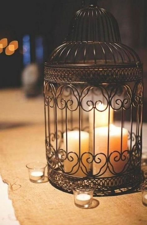 Birdcage Ideas, Birdcage Decor, Cage Decor, Vintage Bedroom Decor, Tafel Decor, Rustic Wedding Reception, Bird Cage Decor, Vintage Bird Cage, Romantic Home Decor