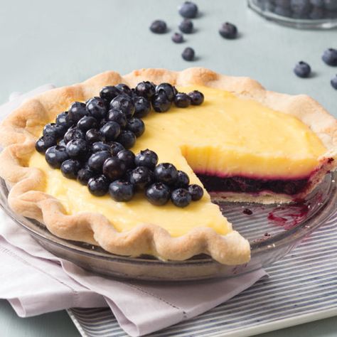 Meyer Lemon and Blueberry Pie Lemon Blueberry Pie, Lemon Pie Bars, Quiche Vegan, Blueberry Jam Recipe, Pie Day, Favorite Pie, Blueberry Pie, Lemon Pie, Blueberry Recipes