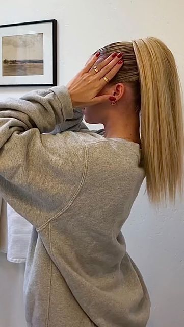 Claw Clip Ponytail, Slicked Back Ponytail, Clip Ponytail, Clip Hairstyles, Slicked Back Hair, Hair Stylies, Work Hairstyles, Slick Hairstyles, Sleek Ponytail