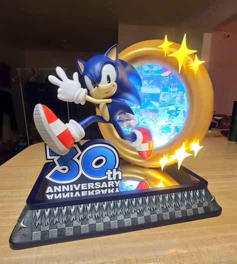 Sonic Merch, Retro Room Ideas, Sonic Figures, Hedgehog Birthday, Pretty Pens, Retro Room, Video Game Development, Sonic Funny, Sonic Franchise