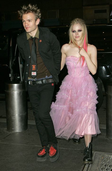 Punk Prom Dress, Year 10 Formal Dresses, Emo Prom, Punk Prom, Queer Prom, 2000s Prom, Deryck Whibley, Goth Prom, 2000s Punk