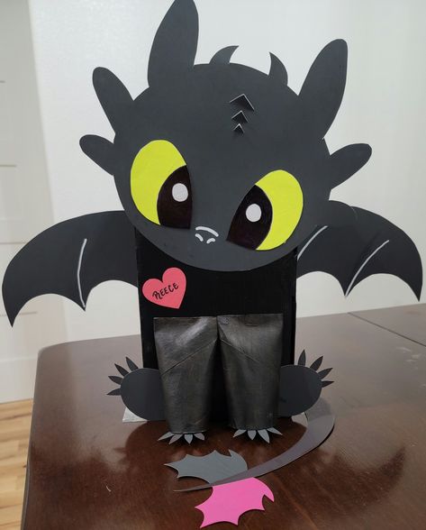 How To Train Your Dragon Valentine Boxes, Toothless Dragon Valentines Boxes Diy, Toothless Valentines Boxes, How To Train Your Dragon Valentines, Dragon Valentines Boxes Diy, How To Train Your Dragon Gift Ideas, Dragon Valentine Box Ideas, How To Train Your Dragon Diy, How To Train Your Dragon Crafts