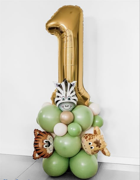 Monkey Balloon Bouquet, Theme Based Birthday Decoration, Jungle Party Balloons, One Balloons 1st Birthdays, Jungle Theme Birthday Party Decorations Diy, Safari Birthday Party Balloons, Animal Jungle Birthday Party, Jungle Birthday Balloons, Wild One Balloon Bouquet