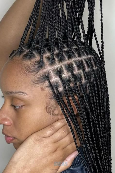 Small Box Braids Hairstyles, Small Box Braids, Big Box Braids Hairstyles, Box Braids Hairstyles For Black Women, Cute Box Braids Hairstyles, Quick Braided Hairstyles, Short Braids, Protective Hairstyles Braids, Box Braids Styling