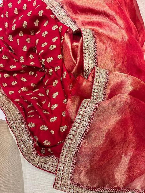 Tissue Organza Saree, Zardozi Border, Best Indian Wedding Dresses, Heavy Blouse, Indian Wedding Gowns, Bridal Sarees South Indian, Latest Blouse Designs Pattern, Indian Bridal Sarees, Indian Outfits Lehenga