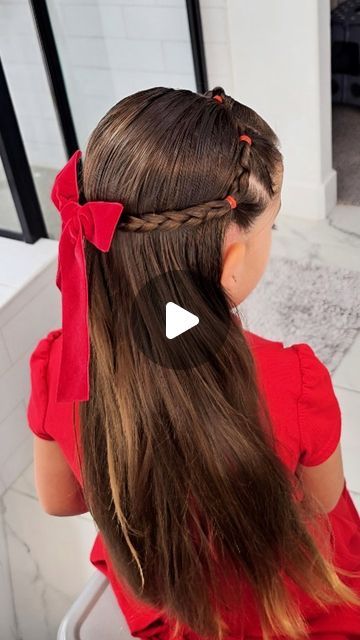 Sharon | Beauty content on Instagram: "Day 29/30 of back to school hairstyles 🍎✨️ How cute is this half up half down with the braids crown? 😍 Tag me if you try it 🫶🏻  #kidshairstyles #halfuphalfdown #backtoschoolhairstyles #braids  #picturedayhair #preschoohairstyle #easykidshair" Braids Crown, Homecoming Hairstyles Curly Hair, Homecoming Hairstyles Curly, Shoulder Length Wavy Hair, Easy Hair Tutorials, Girls School Hairstyles, Picture Day Hair, Lil Girl Hairstyles, Cute Hairstyles For School