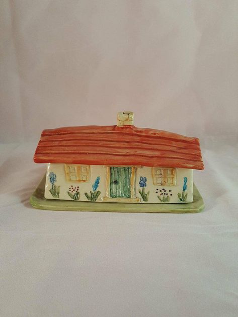 Ceramic Slab Box Ideas, Tiny Ceramic Houses, Ceramic Tiny Houses, Slab House Ceramics, Chicken Planter Ceramic, Pottery Butter Dish, Bright Room, Ceramic Butter Dish, Decorative Pottery