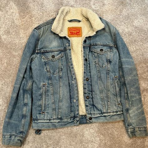 Levi’s 90s Sherpa Trucker Jacket Fur Jean Jacket, Levis Jean, Sherpa Trucker Jacket, Levis Jean Jacket, Jacket Fur, Jacket Denim, Winter Outfits Men, Outfits Men, Sherpa Jacket