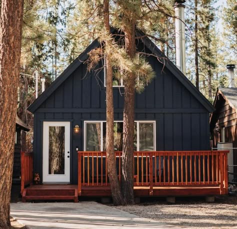 Chalet Cabin Exterior, Cabin Before And After, Small Lake Cabin Decorating Ideas, Cabin Dark Aesthetic, Vermont Cabin Aesthetic, New Hampshire Cabin, Black And Wood Cabin, Mountain Cottage Aesthetic, Modern Cabin Furniture