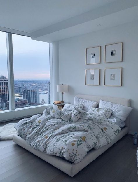 Small Apartment Bedrooms, Modern Bedroom Decor, Dream Apartment, Room Ideas Bedroom, Aesthetic Bedroom, Dream Rooms, Modern Family, Design Case, My New Room