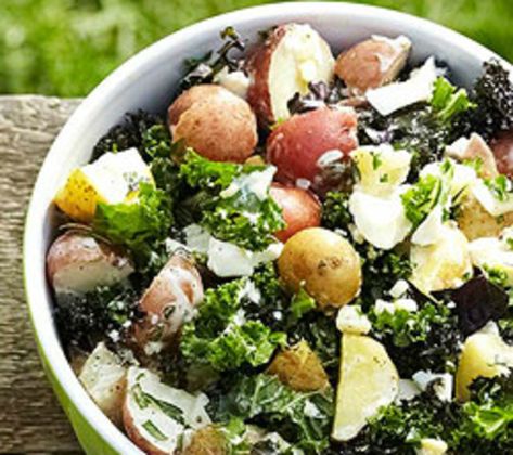 Featured Recipe: Warm Potato Kale Salad | FitReserve Kale Side Dish, Kale Potato, Cholesterol Meals, Kale Salad Recipes, Food And Nutrition, Kale Recipes, Low Cholesterol, Kale Salad, Easy Vegetarian