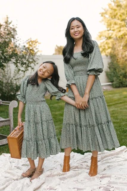 Mother And Daughter Clothes, Mother Daughter Matching Outfits, Mom And Daughter Matching, Printed Long Skirt, Mother Daughter Outfits, Family Look, Mommy And Me Dresses, Wholesale Dress, Mother And Daughter