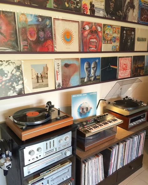 Vinyl Record Room, Home Music Rooms, Vinyl Room, Record Room, Jean Michel Jarre, Audio Room, Vinyl Record Storage, Vinyl Storage, Record Storage